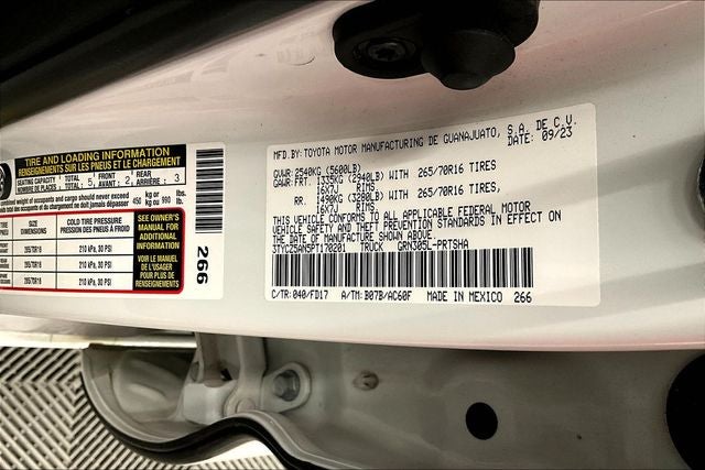 2023 Toyota Tacoma TRD Off-Road 4x4 - Adaptive Cruise - Blind Spot Detection