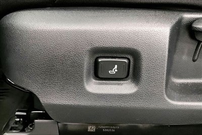 2025 Toyota Tacoma SR5 4x4 - Adaptive Cruise - Blind Spot Detection