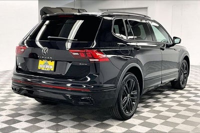 2022 Volkswagen Tiguan 2.0T SE R-Line Black AWD-Pano Roof-Adaptive Cruise-Htd Seats
