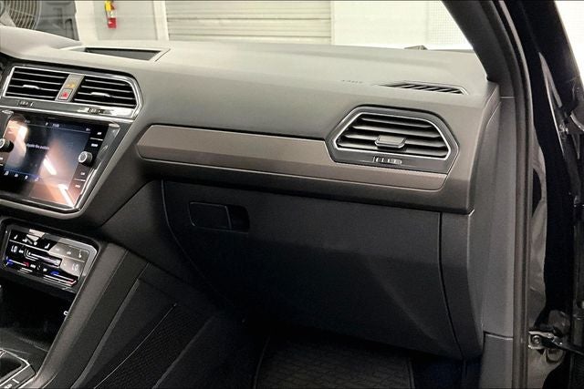 2022 Volkswagen Tiguan 2.0T SE R-Line Black AWD-Pano Roof-Adaptive Cruise-Htd Seats