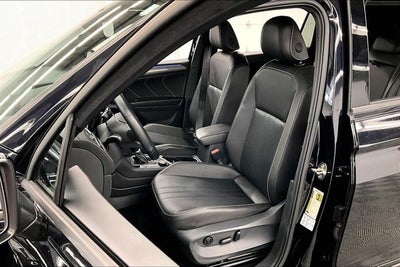 2022 Volkswagen Tiguan 2.0T SE R-Line Black AWD-Pano Roof-Adaptive Cruise-Htd Seats