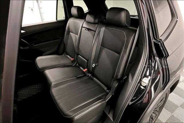 2022 Volkswagen Tiguan 2.0T SE R-Line Black AWD-Pano Roof-Adaptive Cruise-Htd Seats