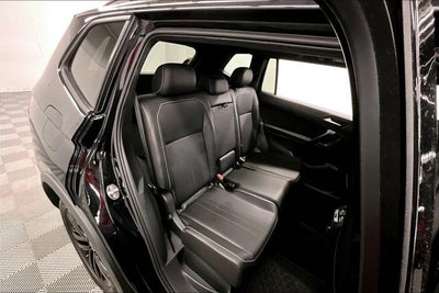 2022 Volkswagen Tiguan 2.0T SE R-Line Black AWD-Pano Roof-Adaptive Cruise-Htd Seats