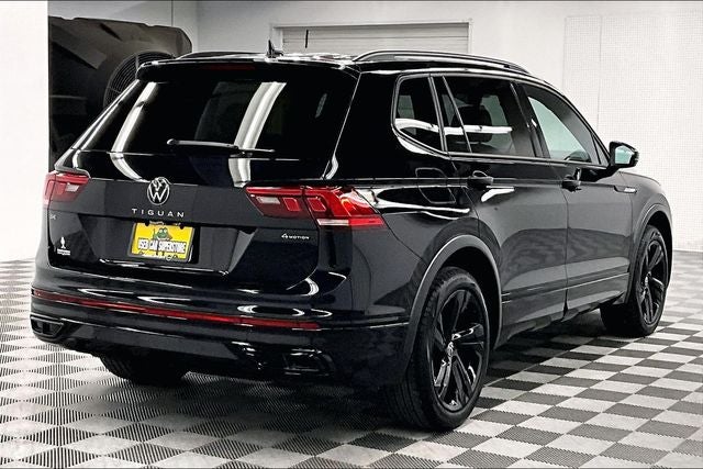 2024 Volkswagen Tiguan 2.0T SE R-Line Black
