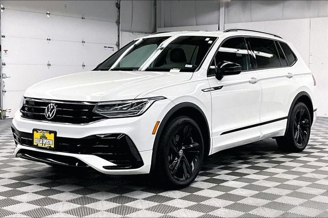 2023 Volkswagen Tiguan 2.0T SE R-Line Black