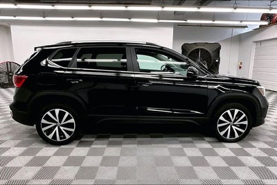 2023 Volkswagen Taos 1.5T SE Pano Roof - Adaptive Cruise - Htd Seats