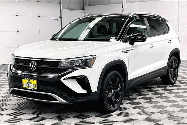 2023 Volkswagen Taos 1.5T SE Pano Roof - Adaptive Cruise - Htd Seats