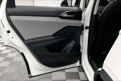 2023 Volkswagen Taos 1.5T SE Pano Roof - Adaptive Cruise - Htd Seats