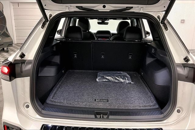2025 Volkswagen Tiguan 2.0T SE R-Line Black AWD-Pano Roof-Adaptive Cruise-Htd Seats