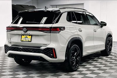 2025 Volkswagen Tiguan 2.0T SE R-Line Black