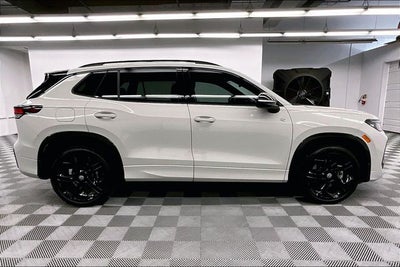 2025 Volkswagen Tiguan 2.0T SE R-Line Black