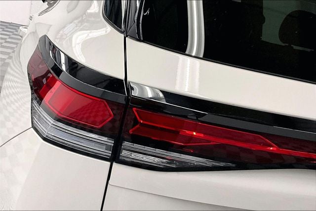 2025 Volkswagen Tiguan 2.0T SE R-Line Black