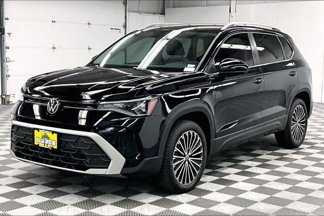 2025 Volkswagen Taos 1.5T SE Adaptive Cruise - Blind Spot Detection