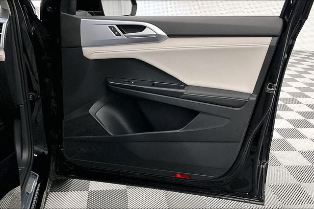 2025 Volkswagen Taos 1.5T SE Adaptive Cruise - Blind Spot Detection