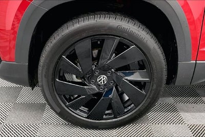2024 Volkswagen Taos 1.5T SE AWD-Adaptive Cruise-Htd Seats-Blind Spot Monitor