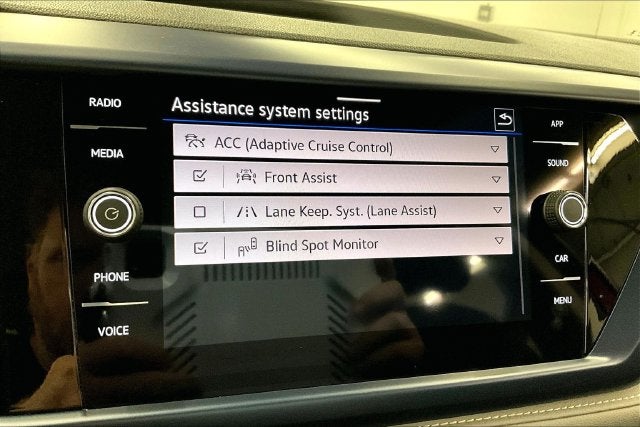 2024 Volkswagen Taos 1.5T SE AWD-Adaptive Cruise-Htd Seats-Blind Spot Monitor