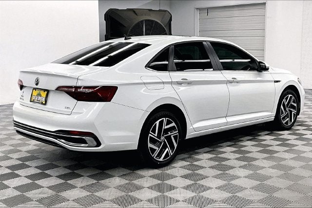 2024 Volkswagen Jetta 1.5T SEL Sunroof-Adaptive Cruise-Htd/Cooled Leather
