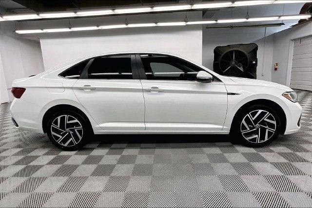2024 Volkswagen Jetta 1.5T SEL Sunroof-Adaptive Cruise-Htd/Cooled Leather