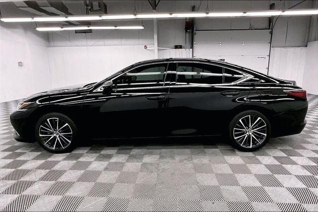 2024 Lexus ES 350 Premium Pkg - Sunroof - Htd/Cooled Seats