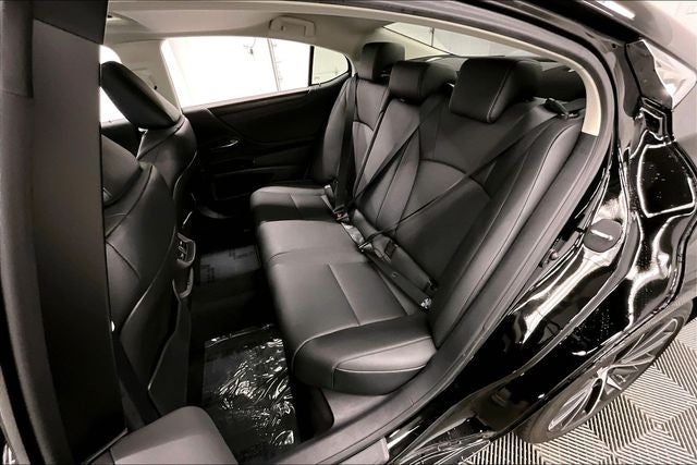 2024 Lexus ES 350 Premium Pkg - Sunroof - Htd/Cooled Seats