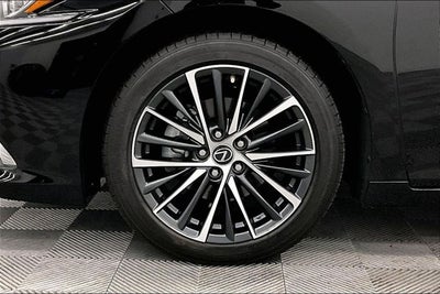 2024 Lexus ES 350 Premium Pkg - Sunroof - Htd/Cooled Seats