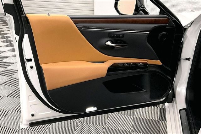 2023 Lexus ES 350 Ultra Luxury Pano Roof - Htd/Cooled Leather - Adaptive Cruise