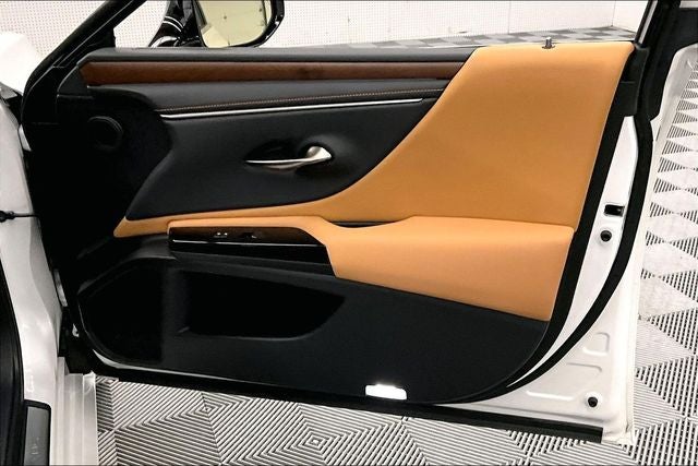 2023 Lexus ES 350 Ultra Luxury Pano Roof - Htd/Cooled Leather - Adaptive Cruise