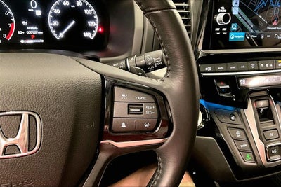2025 Honda Odyssey Touring Sunroof-Adaptive Cruise-Htd Leather-DVD