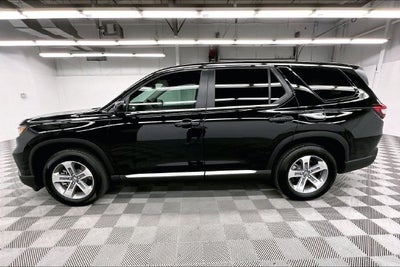 2025 Honda Pilot EX-L AWD-Heated Seats