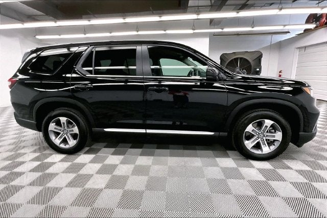 2025 Honda Pilot EX-L AWD-Heated Seats