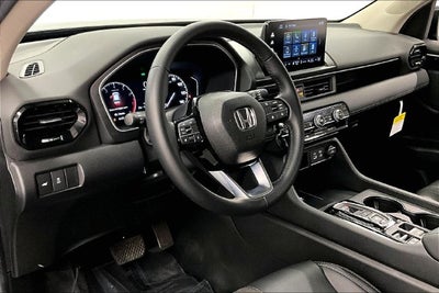 2025 Honda Pilot EX-L AWD-Heated Seats