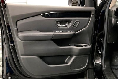 2025 Honda Pilot EX-L AWD-Heated Seats