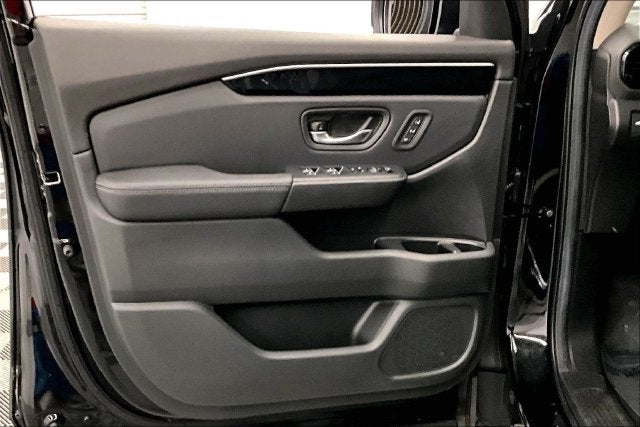 2025 Honda Pilot EX-L AWD-Heated Seats