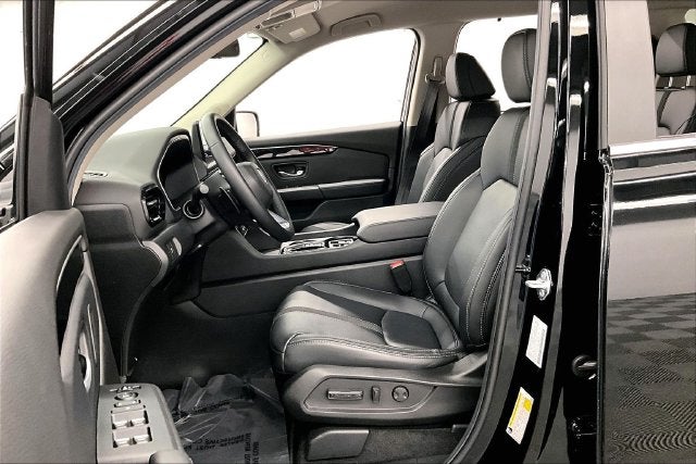 2025 Honda Pilot EX-L AWD-Heated Seats
