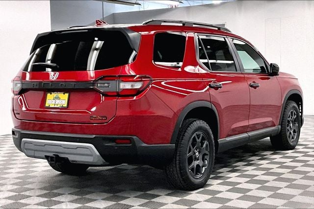 2023 Honda Pilot TrailSport AWD - Pano Roof - Adaptive Cruise - Htd Seats