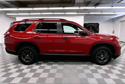 2023 Honda Pilot TrailSport AWD - Pano Roof - Adaptive Cruise - Htd Seats