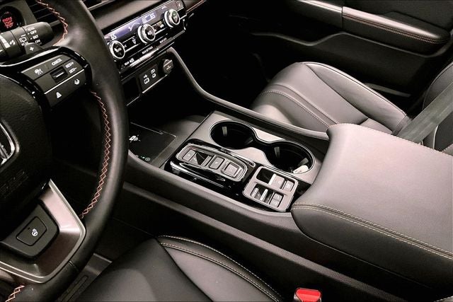 2023 Honda Pilot TrailSport AWD - Pano Roof - Adaptive Cruise - Htd Seats