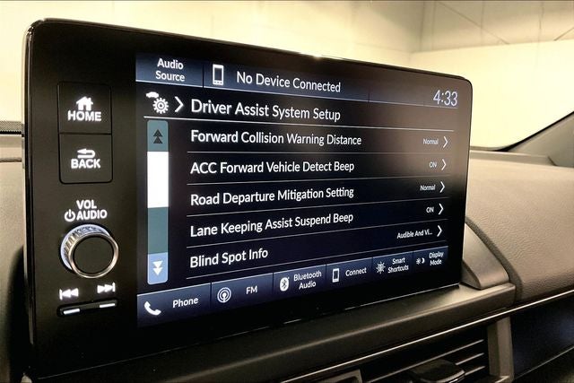 2023 Honda Pilot TrailSport AWD - Pano Roof - Adaptive Cruise - Htd Seats