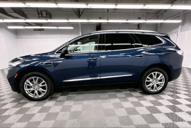 2023 Buick Enclave Essence Heated Seats-Sunroof