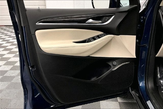 2023 Buick Enclave Essence Heated Seats-Sunroof