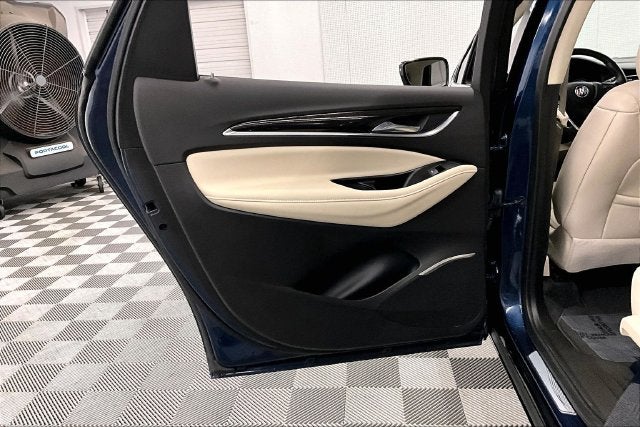 2023 Buick Enclave Essence Heated Seats-Sunroof