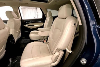 2023 Buick Enclave Essence Heated Seats-Sunroof
