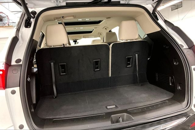2024 Buick Enclave Essence Dual Moonroof - Adaptive Cruise - Htd Leather