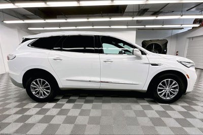2023 Buick Enclave Essence Htd Seats-Remote Start-Blind Spot Monitor