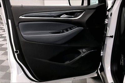 2023 Buick Enclave Essence Htd Seats-Remote Start-Blind Spot Monitor