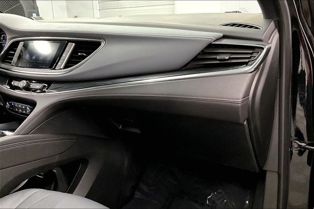 2023 Buick Enclave Essence Sunroof - Htd Leather - Blind Spot Detection