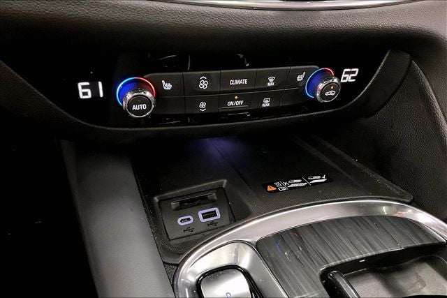 2023 Buick Enclave Essence Sunroof - Htd Leather - Blind Spot Detection