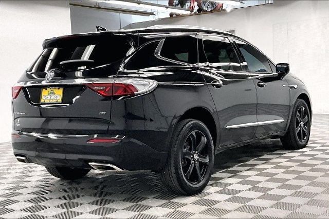 2024 Buick Enclave Essence Sport Touring