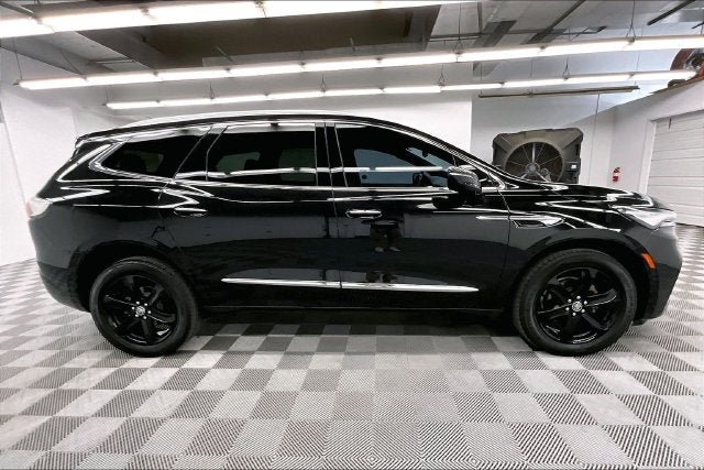 2024 Buick Enclave Essence Sport Touring
