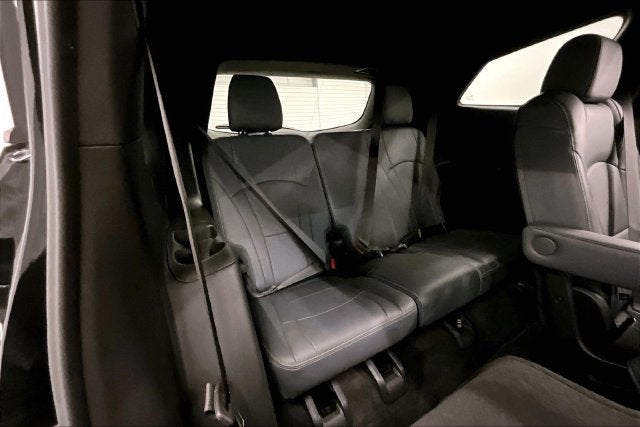 2024 Buick Enclave Essence Sport Touring